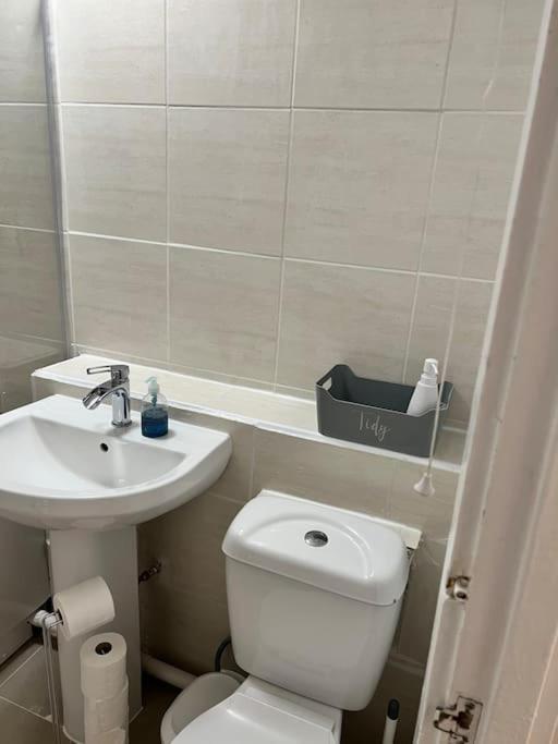 2 Bed Solihull Near Nec Airport, Jlr, Resort Wrld Dış mekan fotoğraf