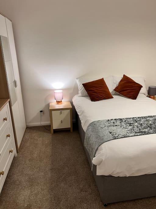 2 Bed Solihull Near Nec Airport, Jlr, Resort Wrld Dış mekan fotoğraf