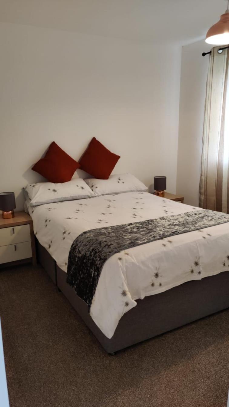 2 Bed Solihull Near Nec Airport, Jlr, Resort Wrld Dış mekan fotoğraf